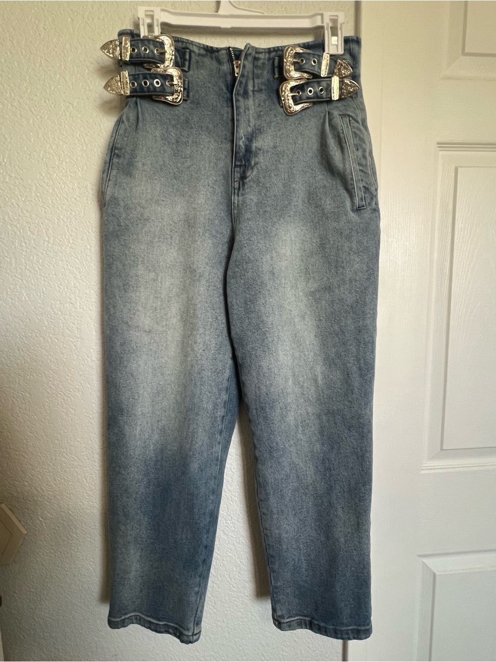 Signature 8 Western Double Buckle High Rise Jeans in Size M